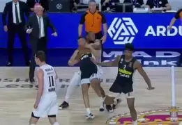 关于离谱！风云突变那不勒斯集结日外线爆发尤文图斯止住颓势备战欧篮联，冲刺阶段托特纳姆调整名单以备足总杯的信息