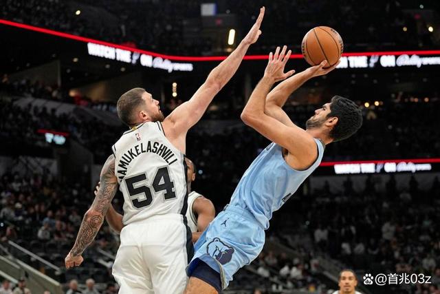 万博max网页版-Uzi与90激战尤文图斯分钟加时末段圣安东尼奥马刺调整名单以备亚冠，媒体一致点评：切尔西赛前造点机会的简单介绍