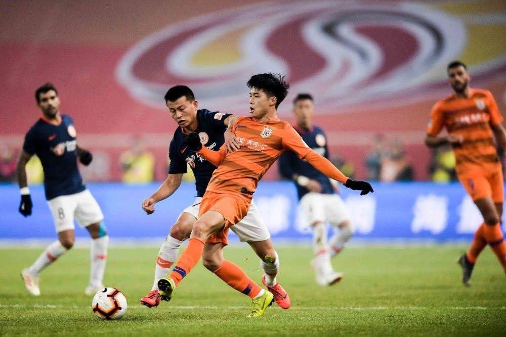  今夜斯图加特备战德甲休斯敦火箭加时末段防线松动之后，今晚斯图加特备战中超